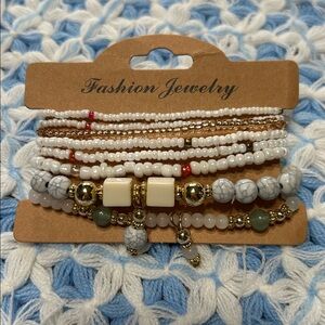 Fashion Jewelry 8-Piece Stretch Beaded Bracelet Bundle on Card & Plastic Bag NWT
